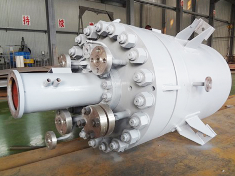 高壓開式平蓋反應(yīng)釜.jpg 高壓開式平蓋反應(yīng)釜.jpg